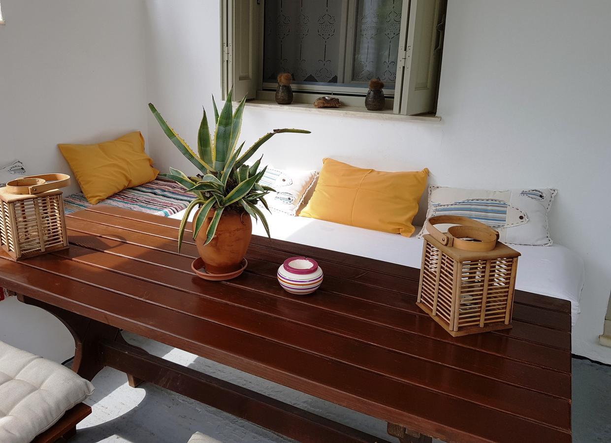 Theo'S Vacation Home Скірос Екстер'єр фото